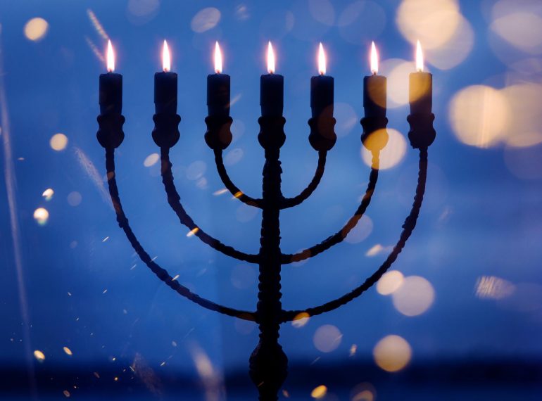 Partagez la tradition et exprimez vos sentiments pour Pessa'h.